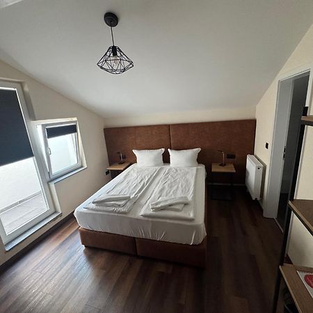 Hotel Capitol Zentrum - 24H - 프리드리히스하펜 외부 사진