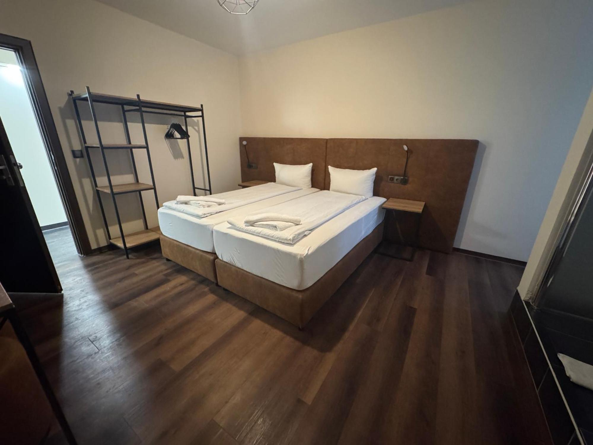 Hotel Capitol Zentrum - 24H - 프리드리히스하펜 외부 사진