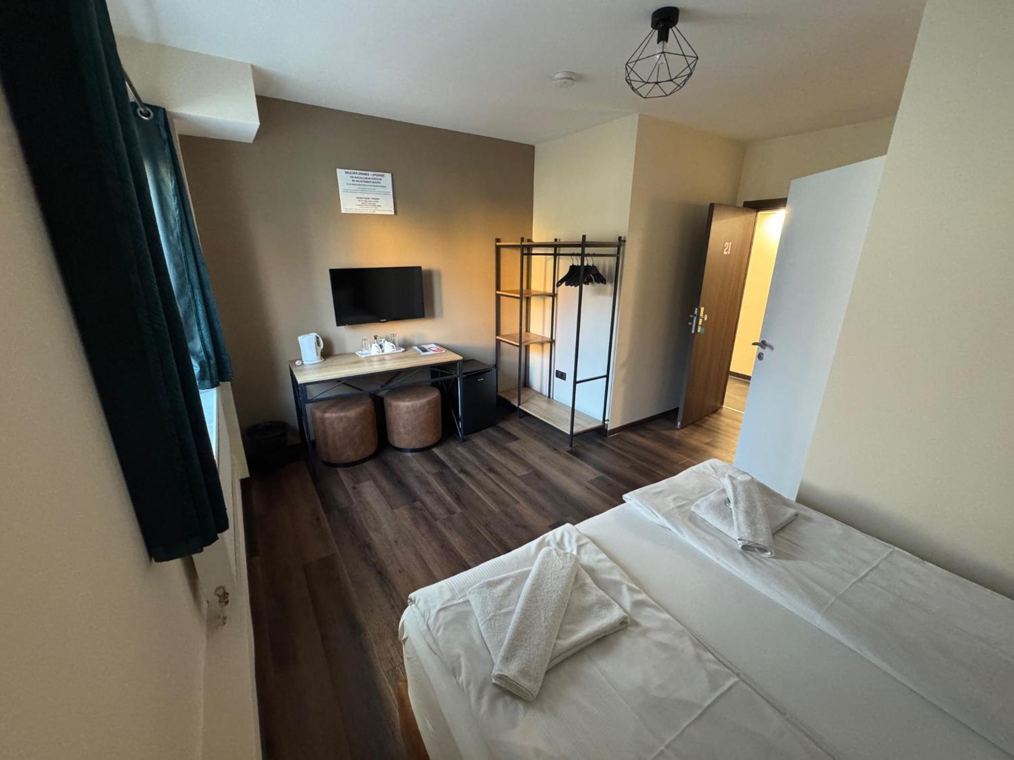 Hotel Capitol Zentrum - 24H - 프리드리히스하펜 외부 사진